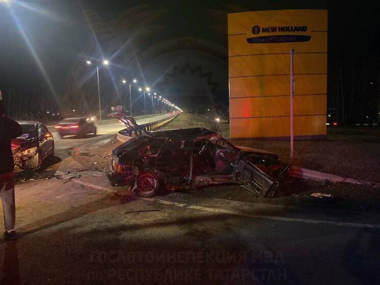 Пассажир «Лады» погиб в Челнах после столкновения с Honda