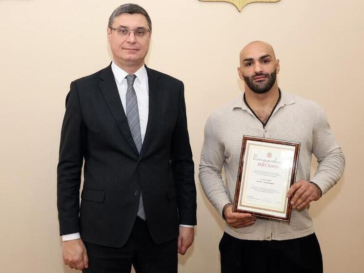 Владимирские самбисты и борцы получили губернаторскую поддержку