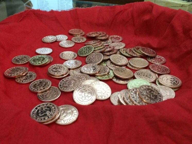 Московские мошенники украли у саратовской пенсионерки монет на 609 тысяч рублей