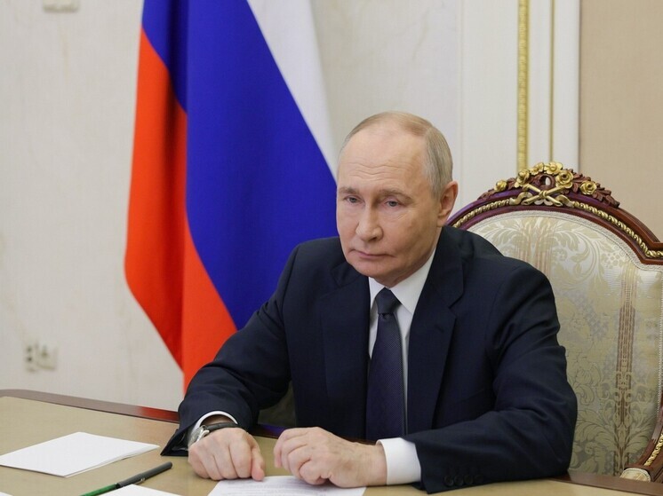 Путин поздравил работников транспорта с профессиональным праздником