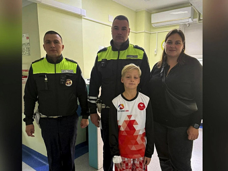 Инспекторы ДПС в Ялте спасли жизнь школьнику с острым отеком Квинке