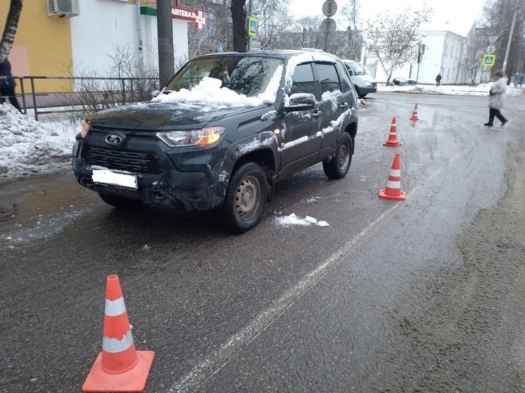 Автоледи сбила пешехода на улице Горького в Вологде