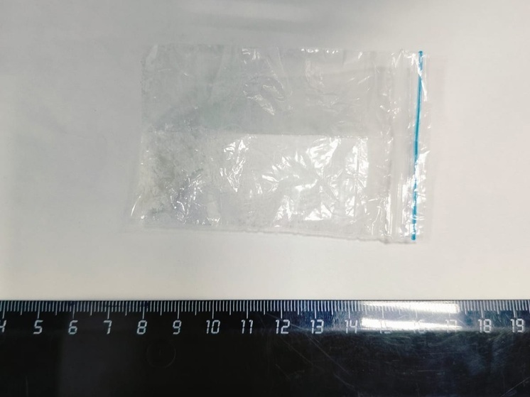 Женщину с наркотиками в руке задержали около ж/д станции в Тверской области