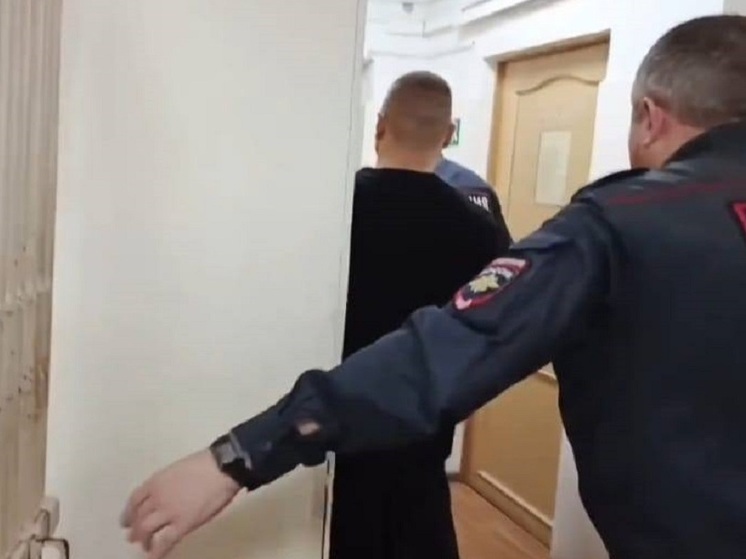 Обвиняемого в убийстве жены члена «осокинской» ОПГ оставили под стражей