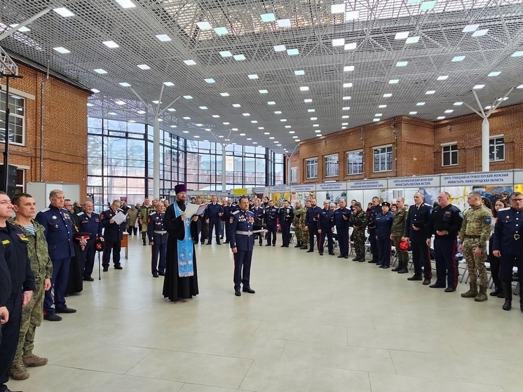 Казаки Тульской области поздравили Патриарха Кирилла с днем рождения