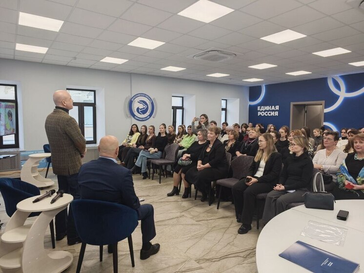 Ярославских педиатров поздравили с профессиональным праздником