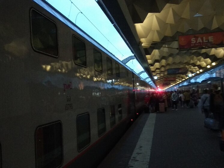 Между Брянском и Петербургом впервые запустят двухэтажный ежедневный поезд