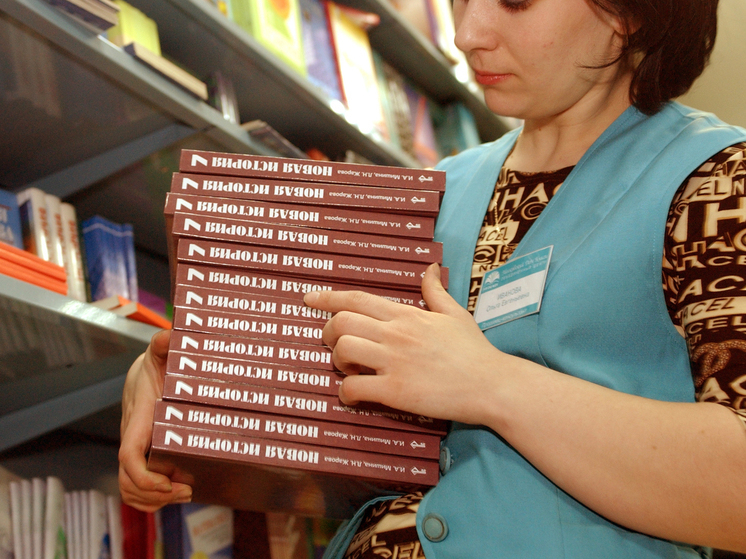 Единые учебники по русскому и литературе появятся в школах России с 2027 года