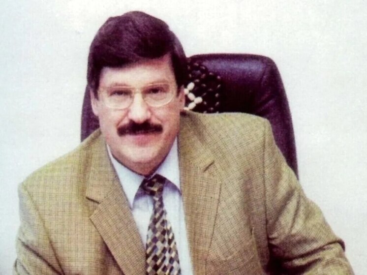 В Кузбассе простились с Анатолием Приставкой руководителем разрезов и Почетным гражданином