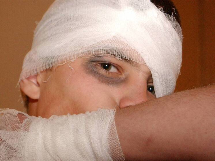 Школьники серьезно избили одноклассника в Приморье