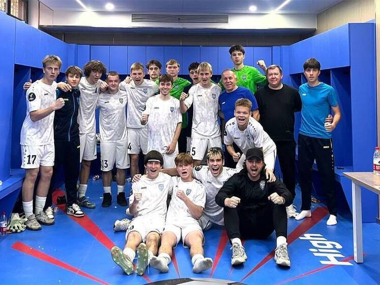 Футболисты «Пари НН-2008» вернулись с серебром из «Поднебесной»