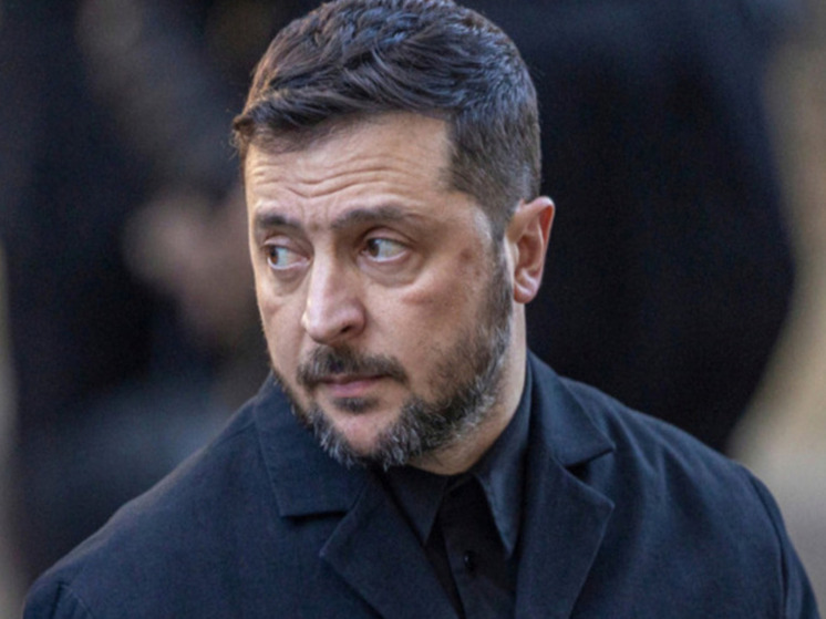 Economist: положение Зеленского может стать несостоятельным на фоне скандала