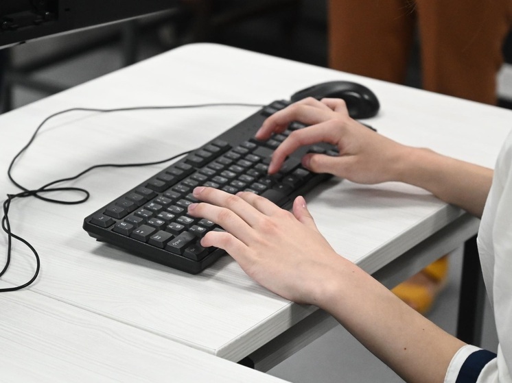 Челябинка незаконно оформила на граждан несколько десятков сим-карт