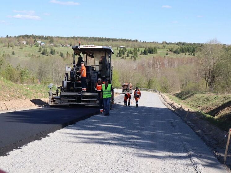 Участок дороги между Сямжей и Харовском отремонтировали в Вологодской области