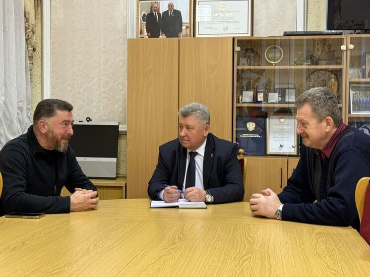 Алексей Анохин провел встречу с участником специальной военной операции