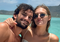 Поднялся в рейтинге и увез любимую на остров: Вашеро наслаждается отдыхом с красавицей-невестой