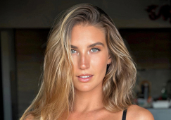 Итальянская теннисистка показала идеальную фигуру на фото в прозрачном белье