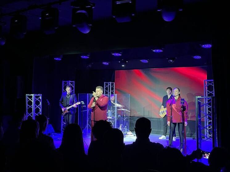 В Пензе Дмитрий Кабунин подарил вечер вне времени