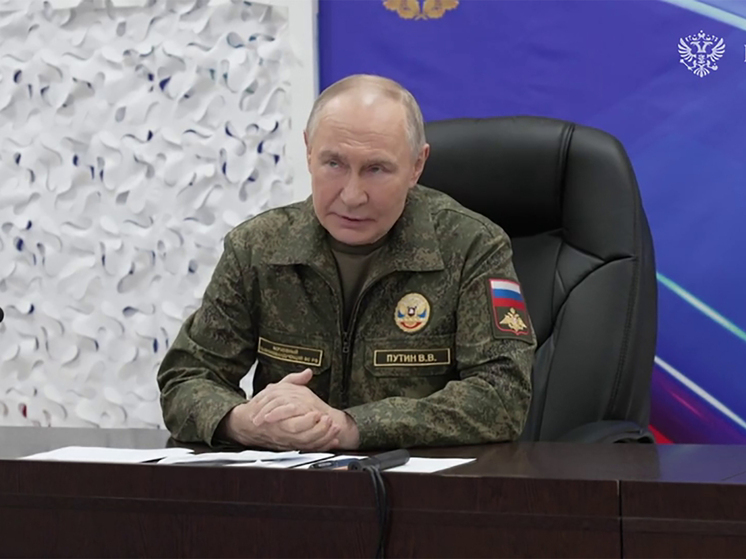 Назвав власть на Украине «преступной группировкой» и подтвердив неизменность целей СВО, президент России Владимир Путин дал четкий сигнал в отношении того, с кем и на каких условиях возможны мирные соглашения