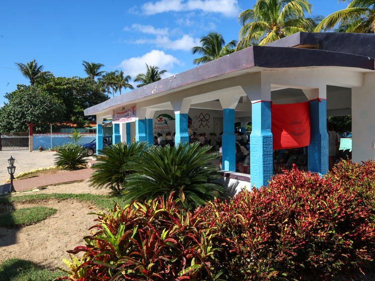 Беглов принял приглашение для петербургских детей в лагерь "Чудеса детства" от президента Кубы