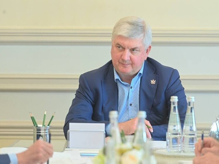 Воронежский губернатор ответил на вопрос о низком зарплатном рейтинге области