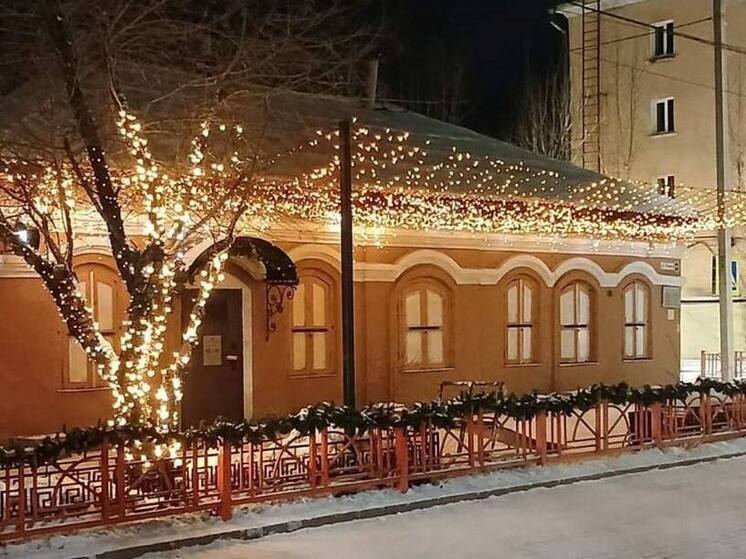 В Улан-Удэ началась подготовка к новогодним праздникам