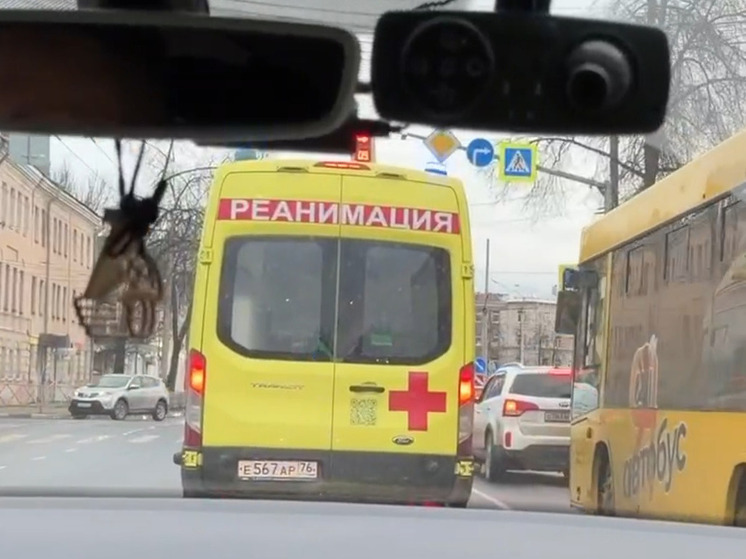 В Ярославле Госавтоинспекция тестировала водителей на уважение к скорой помощи