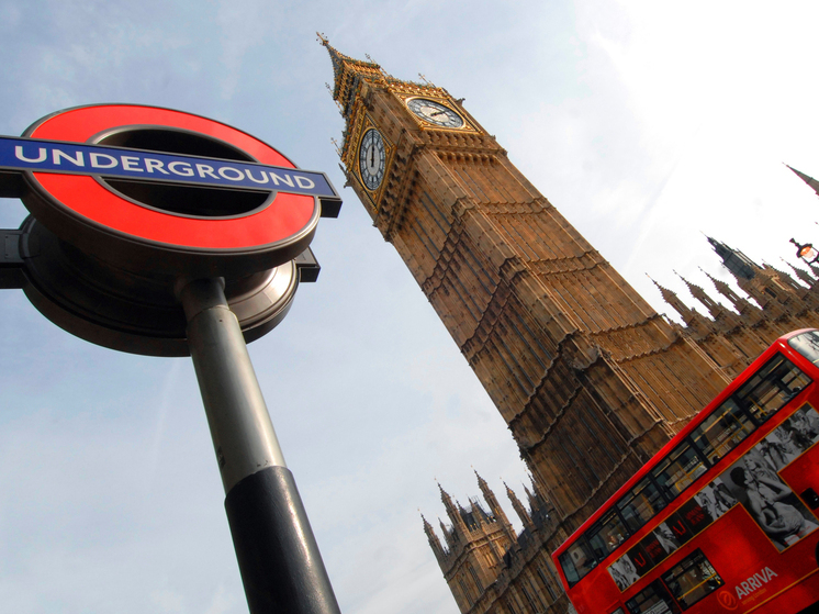 Британия заявила о планах отслеживать российское судно "Янтарь"