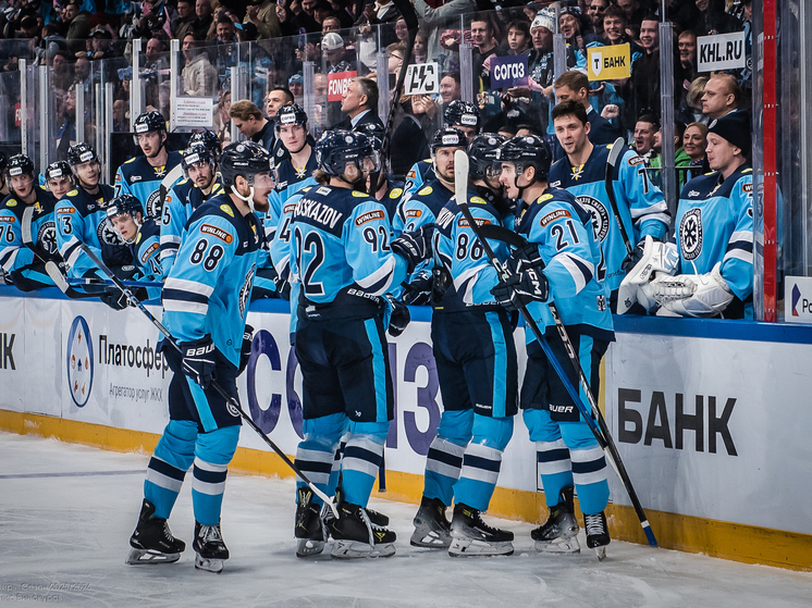 ХК «Сибирь» прервала рекордную серию поражений победой над московским «Динамо»