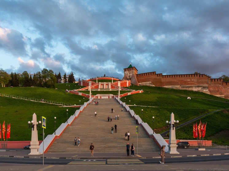 В разрушении Чкаловской лестницы в Нижнем виноваты водители