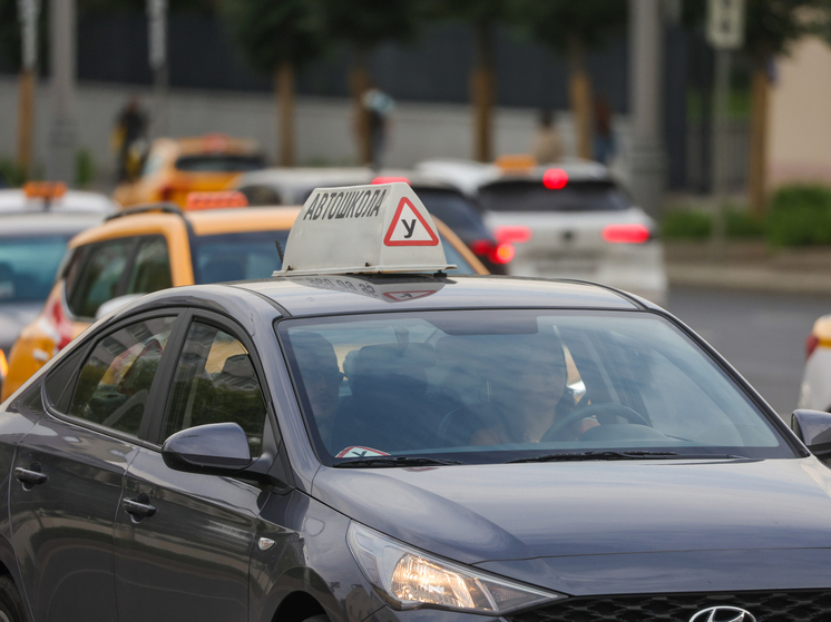 Автоэксперт Лигачев: внедрение ИИ в экзамен при сдаче на права может исключить коррупцию