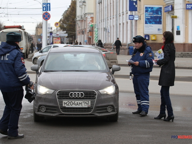 В Кемерове изъяли три автомобиля за многотысячные долги по штрафам