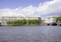 Источники сообщают, что британская контрразведка МИ-5 "очень спокойно" отнеслась к предложению создать китайское суперпосольство в Лондоне