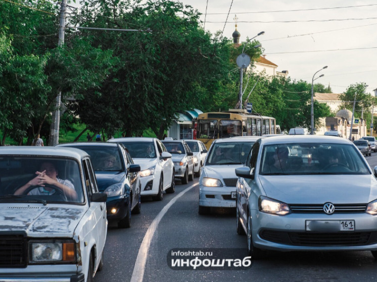 Астраханцы требуют разобраться с «выжигающими глаза» светодиодными фарами