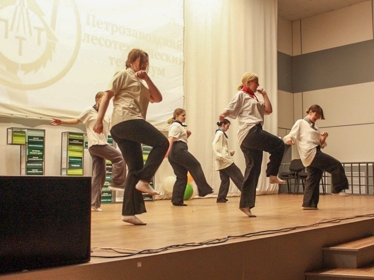 101 день рождения отметил Петрозаводский Лесотехнический техникум