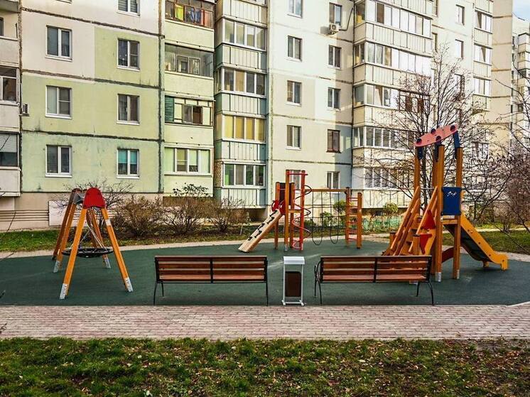 В Белгороде благоустроили детскую площадку после победы ТОС в областном конкурсе
