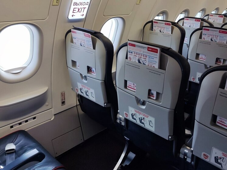 Самолёт из Петербурга в Дубай вылетел после суток задержки