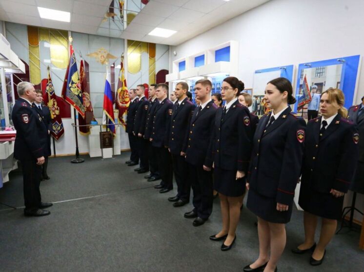 В Калуге приняли присягу молодые правоохранители