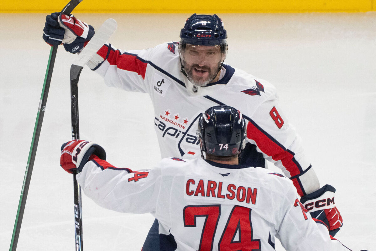 Семь полевых игроков и пять вратарей российской хоккейной школы приняли самое активное участие в прошедших минувшим игровым днём играх НХЛ в составе своих североамериканских клубов