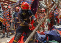 Как минимум 6 человек погибли и десятки получили ранения в результате мощного землетрясения, произошедшего в пятницу в многолюдной столице Бангладеш Дакке