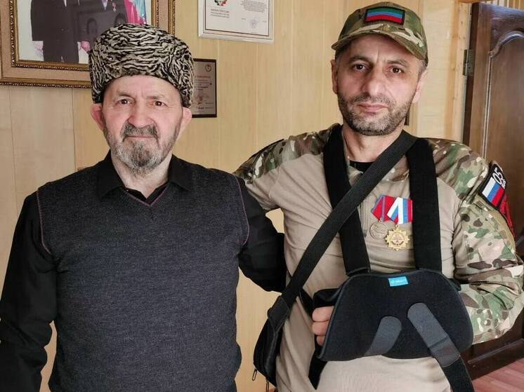 Это рассказ о невероятной воле к жизни, где каждый метр пути — это вызов январскому морозу, вражеским дронам и пуле, критически давящей на сердце