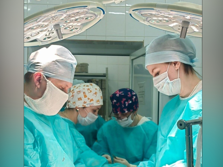 Карельские врачи успешно пришили руку молодой женщине