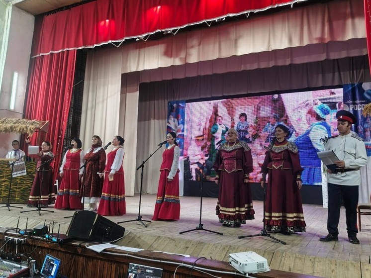 Коллективы районного Дома культуры Калмыкии подтвердили свои звания