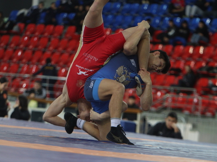 В Якутске пройдет всероссийский турнир по вольной борьбе памяти Александра Крылова