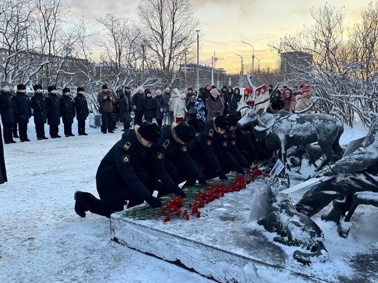 В Мурманске почтили память бойцов оленетранспортных батальонов