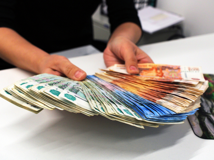 В 2026 году в Омской области вырастет МРОТ