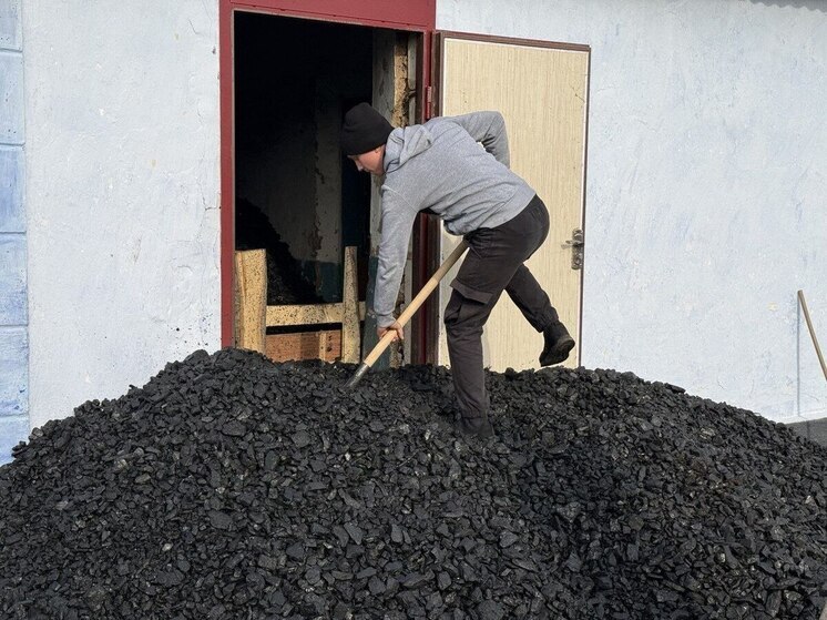 В Костогрызовский сельский клуб Херсонской области доставили уголь для отопления