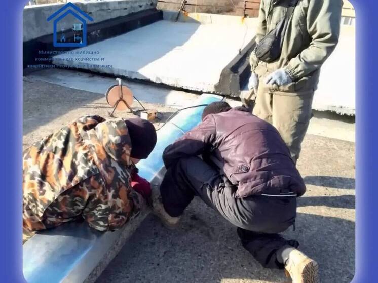 Бригады из Калмыкии восстанавливают Антрацит