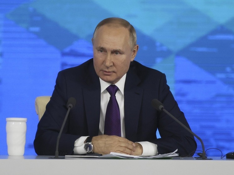 Путину рассказали об «эмиграции» российского бизнеса с Кипра в Эмираты