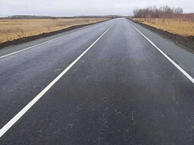 Участок дороги в Тюкалинском районе отремонтировали в рамках нацпроекта